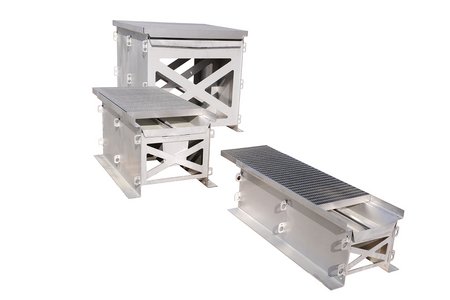 The metal products manufacturer offers the RigoMax channels in a variety of lengths, widths and heights. Storage volumes therefore range from 90 to 970 litres.