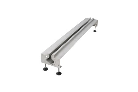 The industrial, shower and kitchen Lamina Indoor slotted channels are manufactured in lengths of one, two or three metres as standard, but custom production is possible in dimensions up to three metres. 