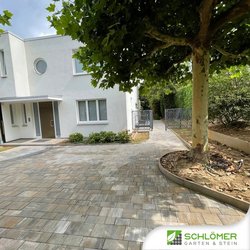 Maßgefertigtes Hochbeet Semira verbaut von Schlömer Garten & Stein GmbH