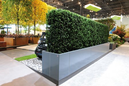 The modular plant boxes from the ‘Line’ range proved sturdy and stylish in the area elaborately designed by the German Association of Gardening, Landscaping and Recreation Construction (BGL). 