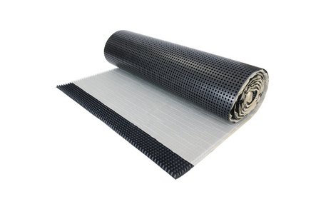 The mat with slip-resistant, glass fibre mesh is suitable for permanent installation with drainage and single grain mortar.