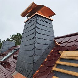  Schornsteinabdeckung mit Variobefestigung verbaut von Schaller Dachdeckerbetrieb