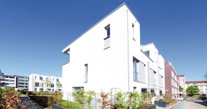 The FleherLeben residential quarter in Düsseldorf appeals through its clever layout and open-plan concepts that draw on the neighbourhood's natural surroundings.