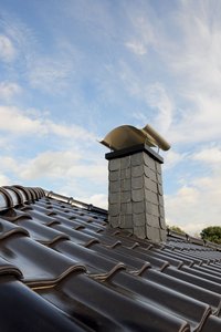 Thanks to the cap, the chimney not only looks good but is also protected from weather influences in the long term.