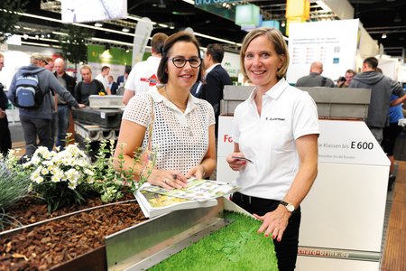 Im Mittelpunkt der Messetage stand auch der persönliche und fachliche Austausch mit Fachpublikum aus dem In- und Ausland. Dabei präsentierte sich die Firma Richard Brink als Problemlöser, der seinen Kunden gerne beratend zur Seite steht.