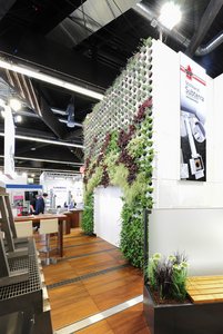 Le mur végétalisé « Adam » est, quant à lui, la solution idéale pour une végétalisation modulaire grand format sur les façades. Sur le stand, il a clairement fait sensation.