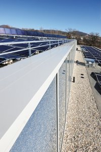 The company IAT GmbH from Salzburg fitted the edge profiles with projections from 720 to 920mm.