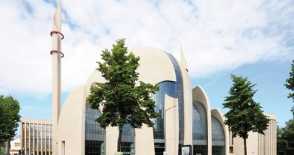 The new DITIB Central Mosque in Cologne-Ehrenfeld serves as a meeting point for religious, social and cultural events.