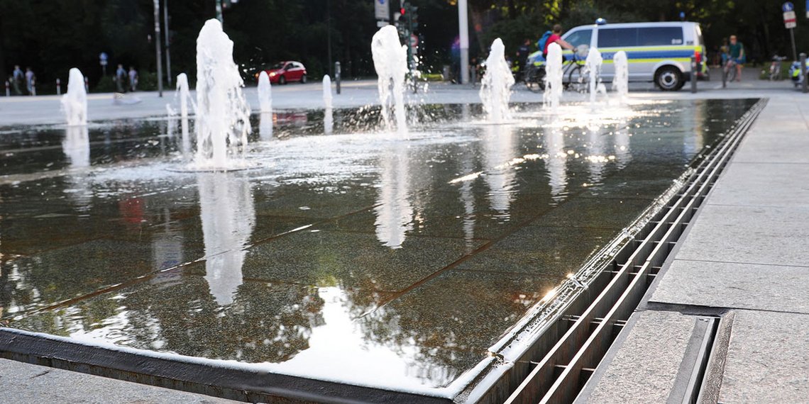 Entwässerungsrinnen und Schlitzrinnen für Brunnen von Richard Brink online kaufen