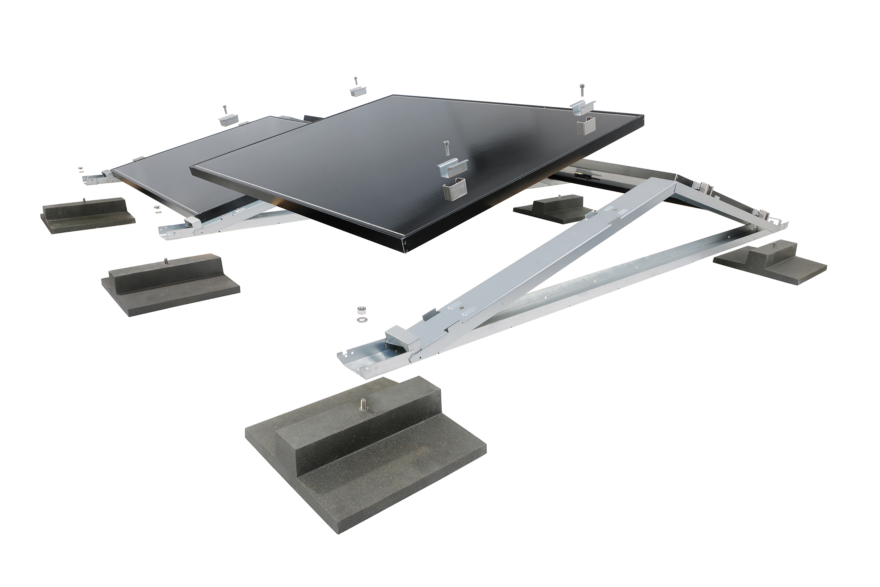 The MiraluxFlex is the latest addition to Richard Brink’s range of solar substructures. In the east-west facing version, the systems now come with module clamps to facilitate the flexible use of commercially available panels.