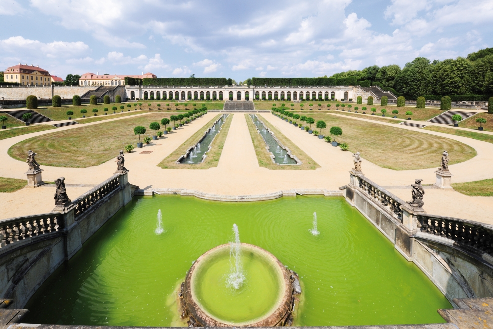 De baroktuin Großsedlitz ten zuidoosten van Dresden is een uitstekend voorbeeld van de Franse tuinbouwkunst. De tuin wordt beschouwd als een van de meest authentieke baroktuinen in Duitsland.